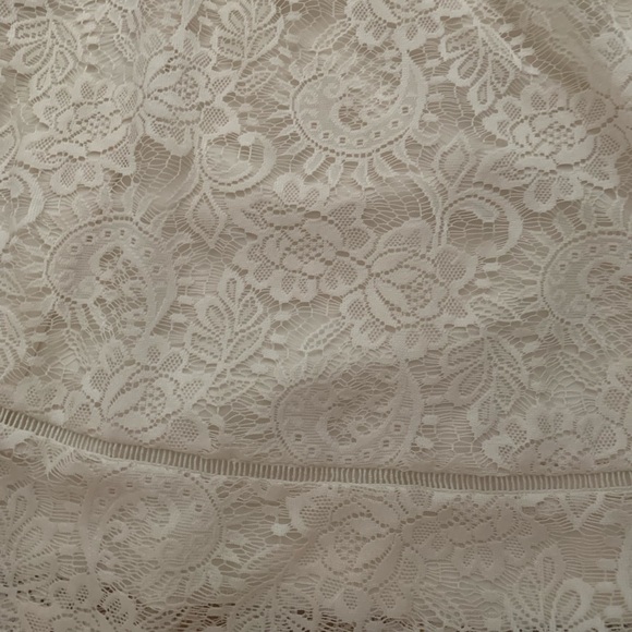 Lace skirt - Picture 2 of 4